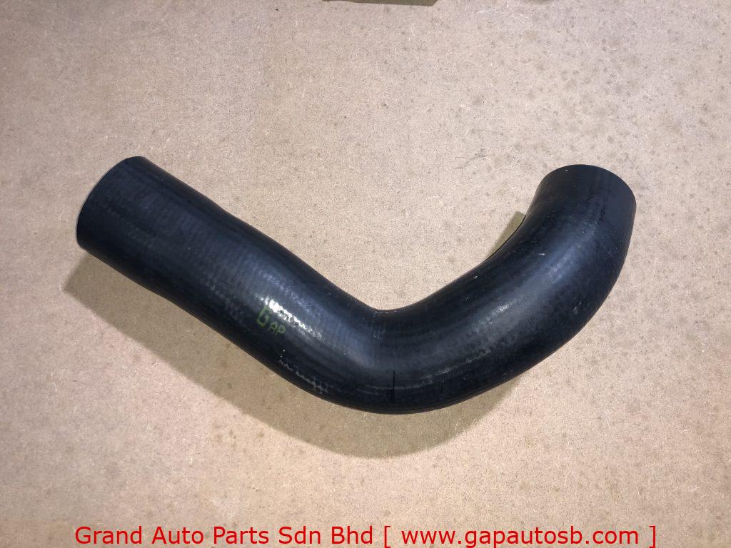 155.032/20542202 VOLVO FH12 UPPER RADIATOR HOSE 1 0FDE6C9F 8F2F 43D3 950F 165379B3660C