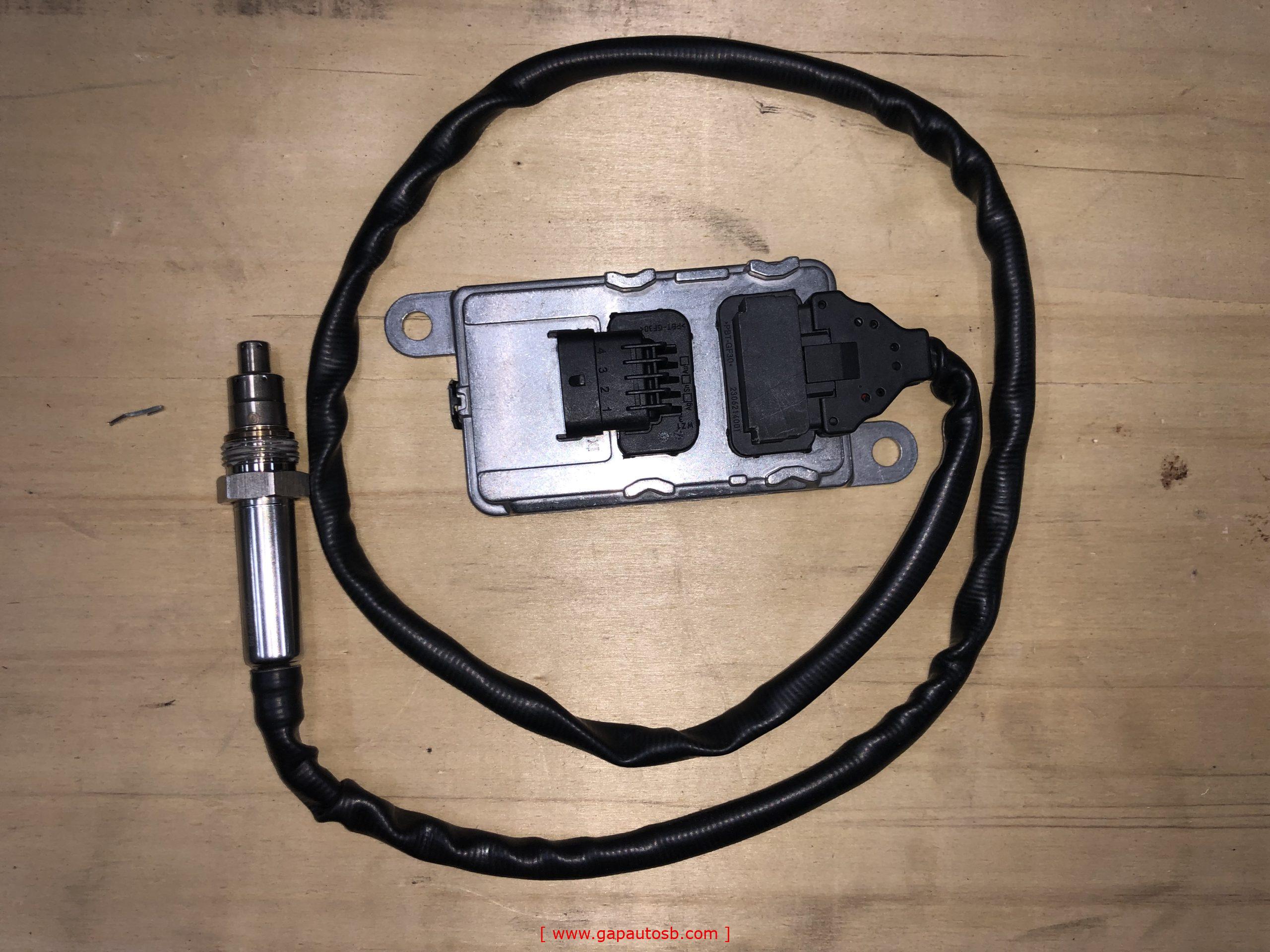 22827995 FM4 FH4 ADBLUE SENSOR EURO 6 GENUINE