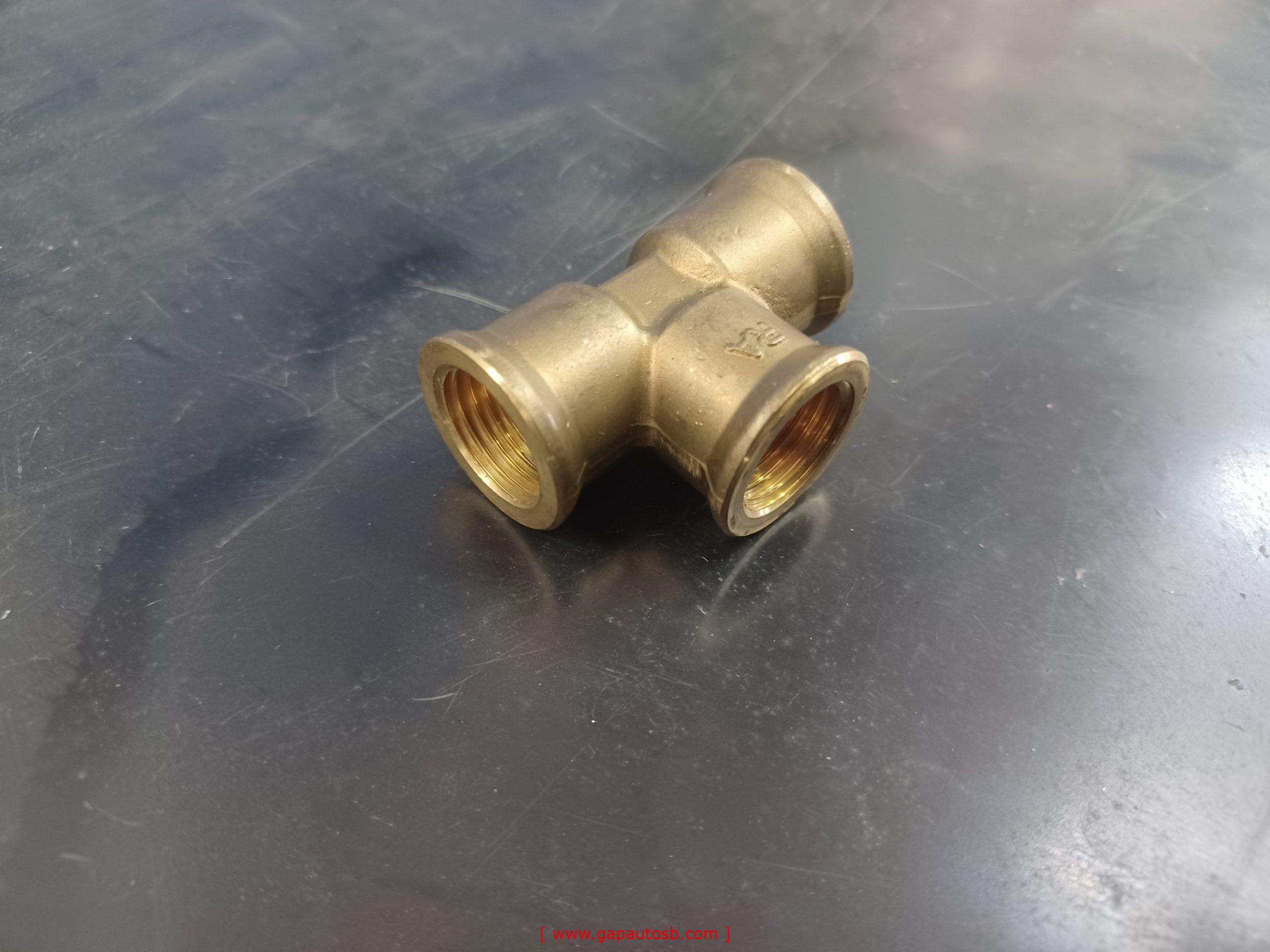 5251FR414 TEE FITTING M16X3