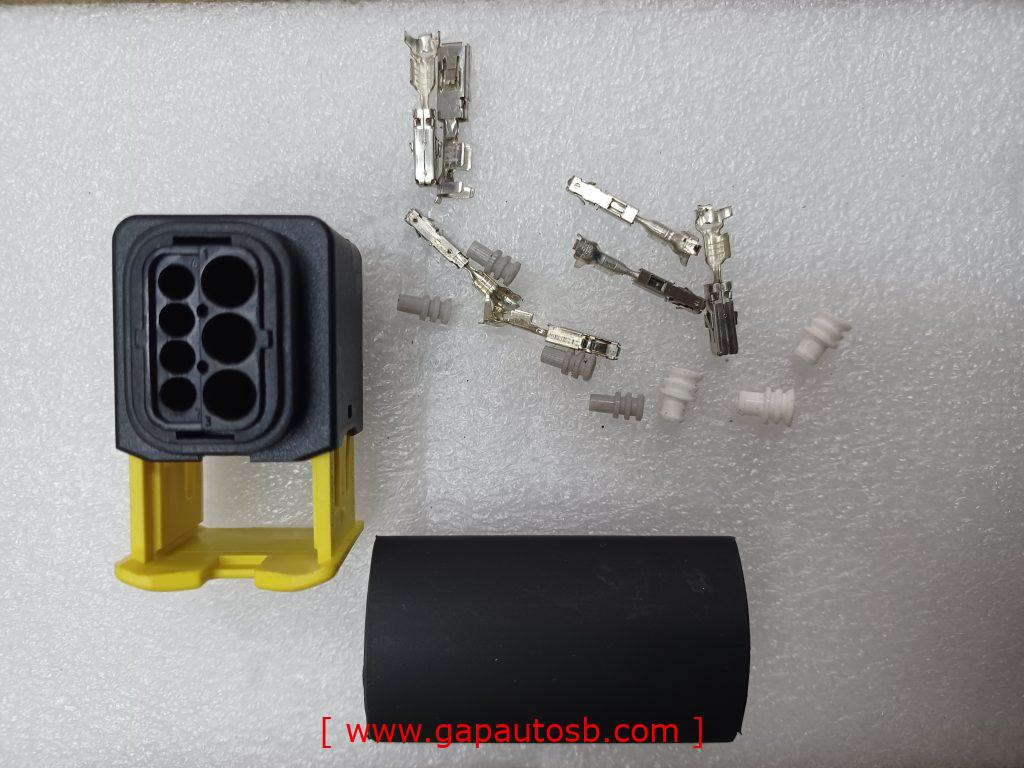 HDSC8480 VOLVO FM4 TRAILER CONTROL VALVE WIRE SOCKET 3 BIG 4 SMALL 7 PIN 1 20230228 172514