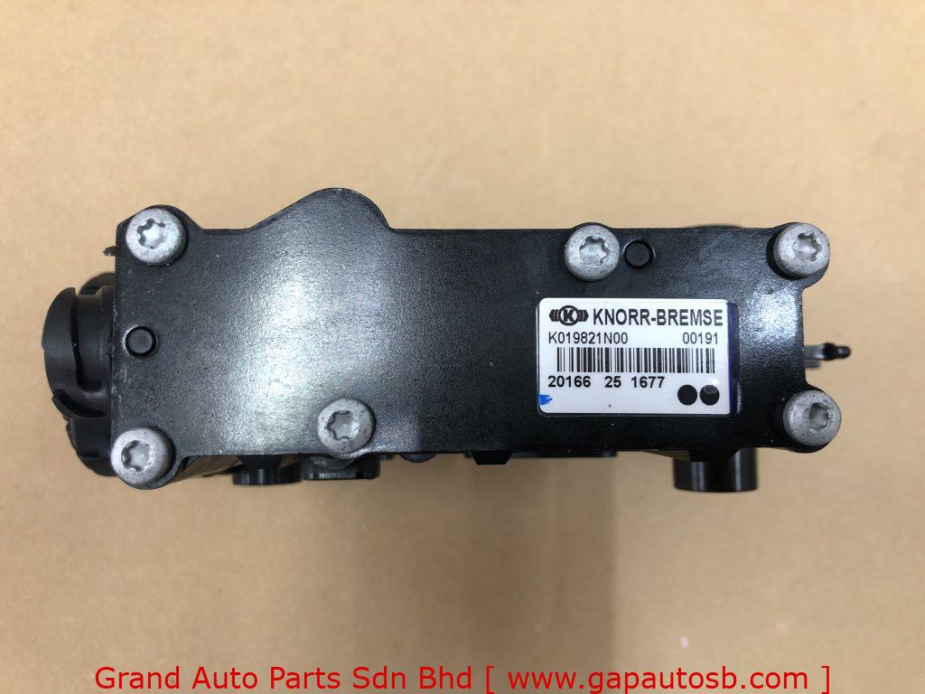 K019821N00 KNORR-BREMSE FM13 V3 ECAS VALVE 6x2 (4PIN) II 1 373D55F8 8892 4739 BC4A D5830E79C55C