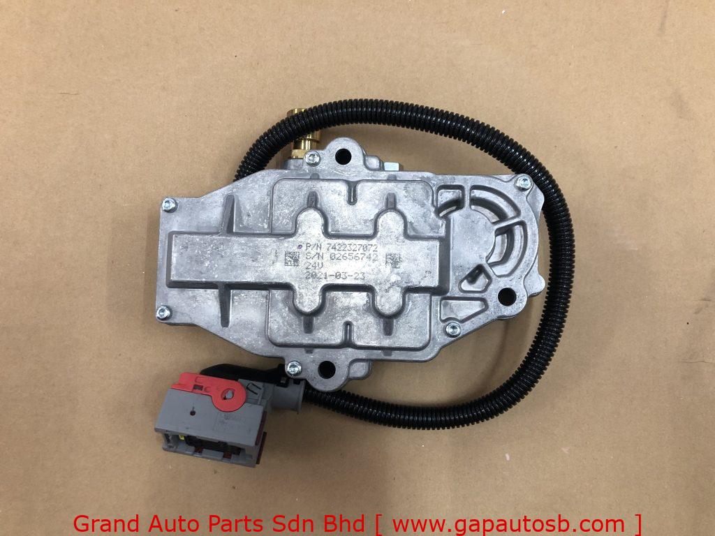 7422327072/22327072 AT2412E CLUTCH SERVO VALVE GENUINE (SQUARE SOCKET) 1 4F45D622 A85E 43A1 AF7D FD4F3DF32FDB