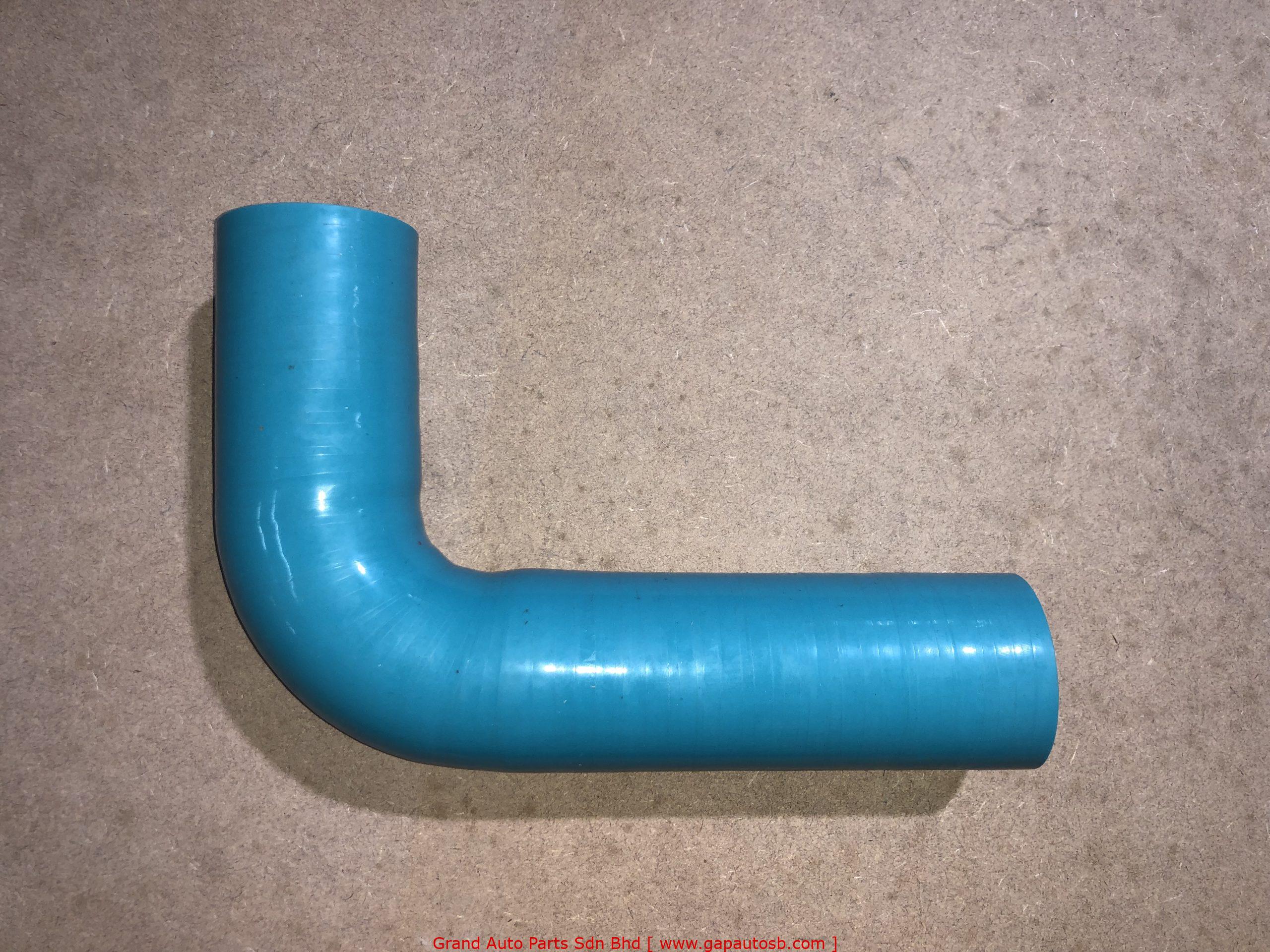 155.508/9516935 VOLVO BUS B12 RADIATOR HOSE UPPER SILICONE