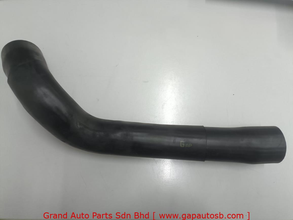 156.054/2010515/1446379 SCANIA P230 P SERIES LOWER RADIATOR HOSE