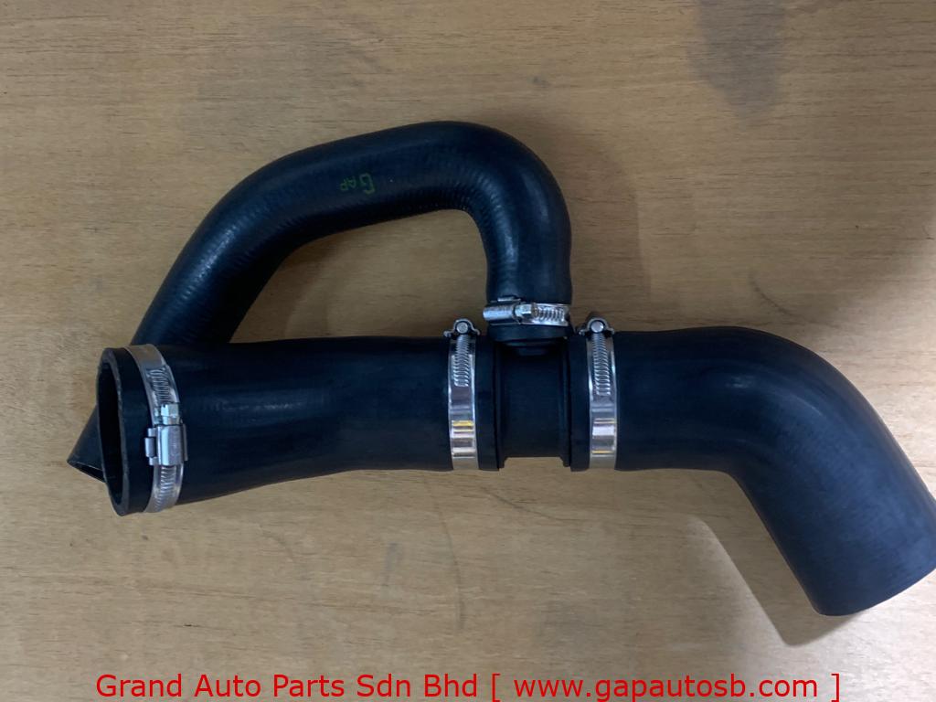 156.105/1878891 SCANIA P R G SERIES LOWER RADIATOR HOSE