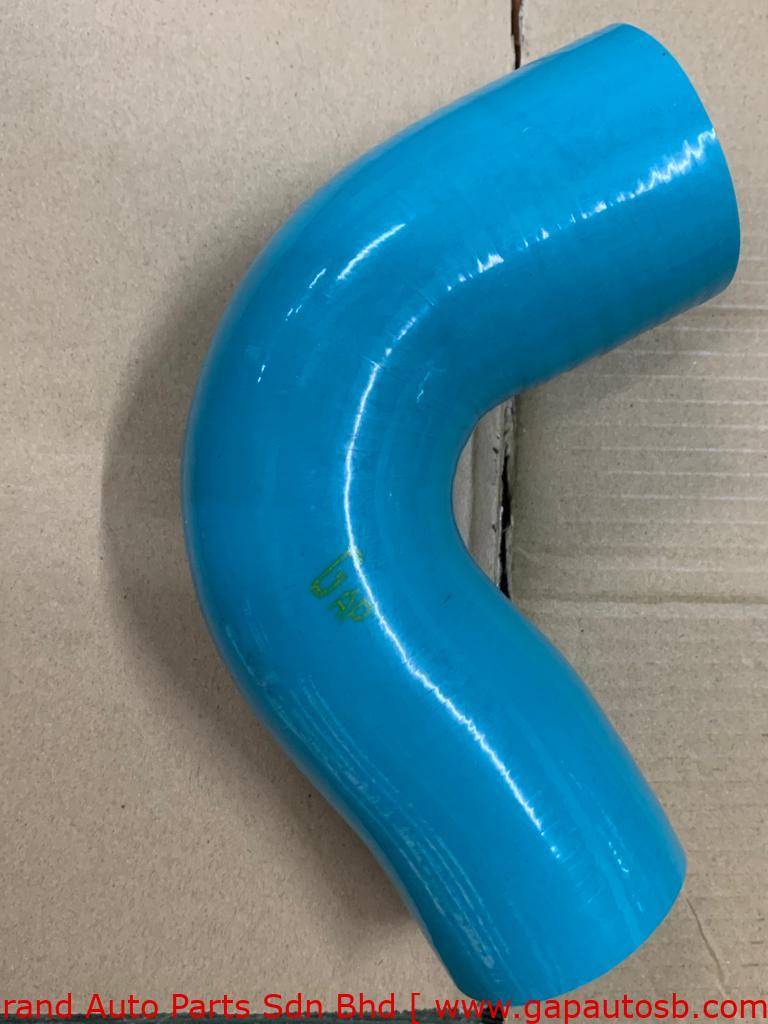 156.163/2059565 K124 RADIATOR HOSE BUS SILICON C SHAPE