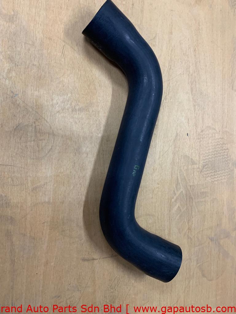 156.051/1377331 SCANIA SC124 TOP HOSE