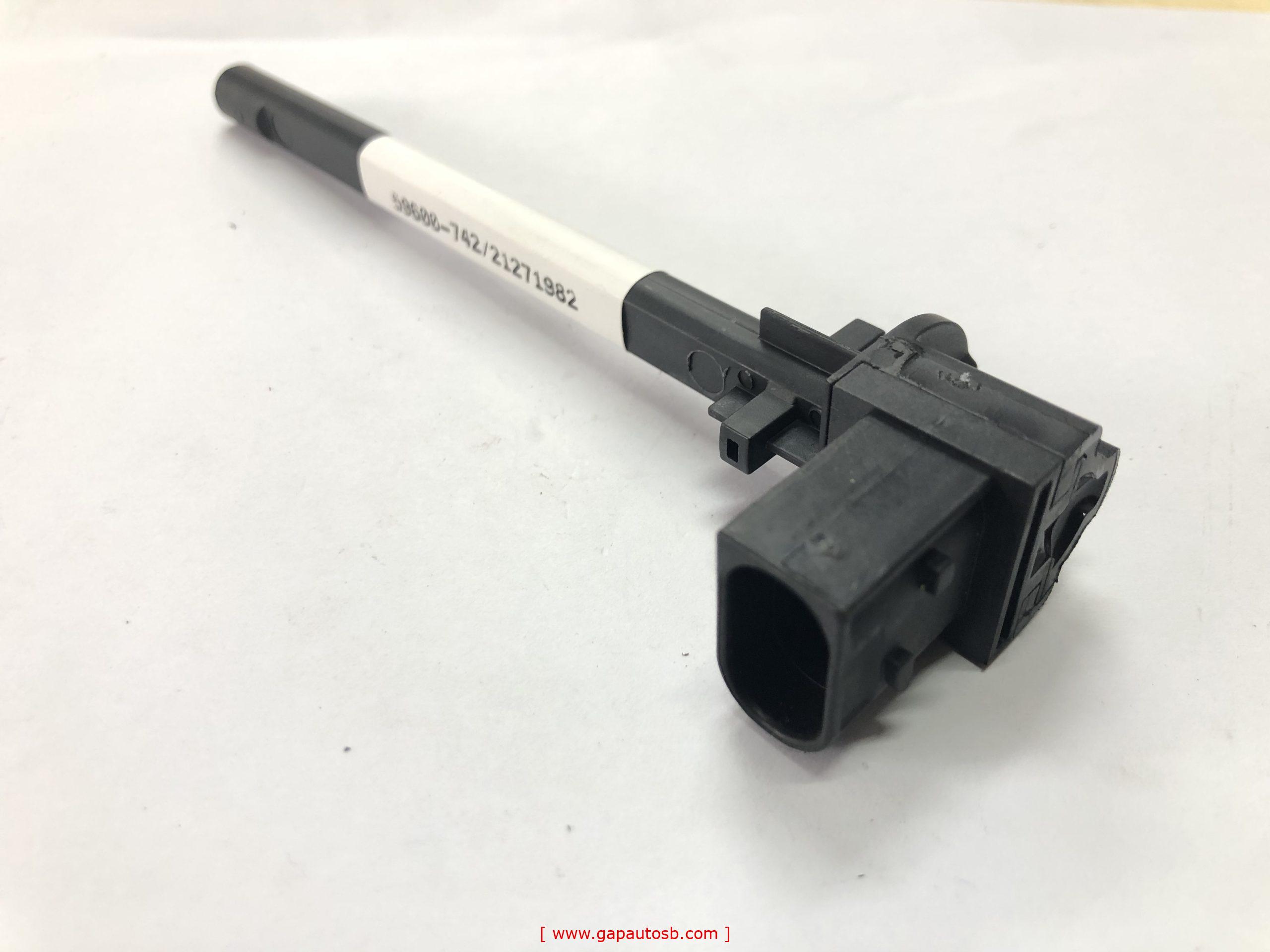 21271982 VOLVO FM4 EXPANSION TANK SENSOR GENUINE