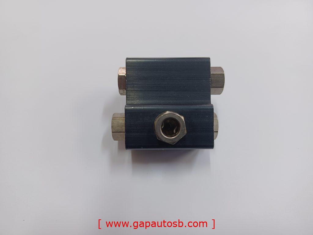 21880315 VOLVO FM4 CABIN PIPE CONNECTION BLOCK GENUINE 1 20230301 110029