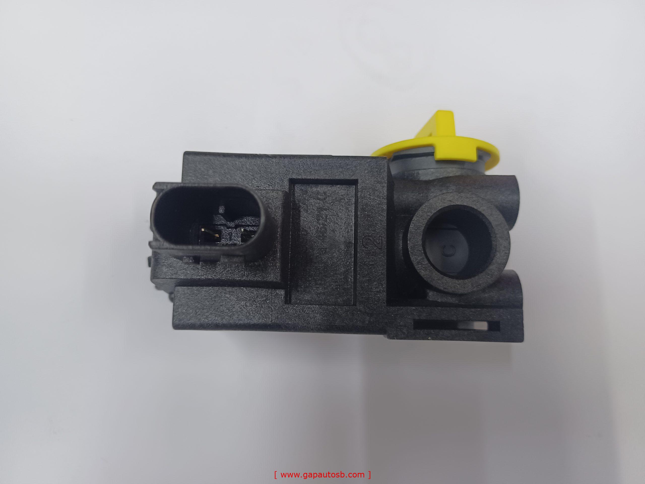 23439998 VOLVO FM4 FH4 PTO SOLENOID SWITCH 2PIN GENUINE