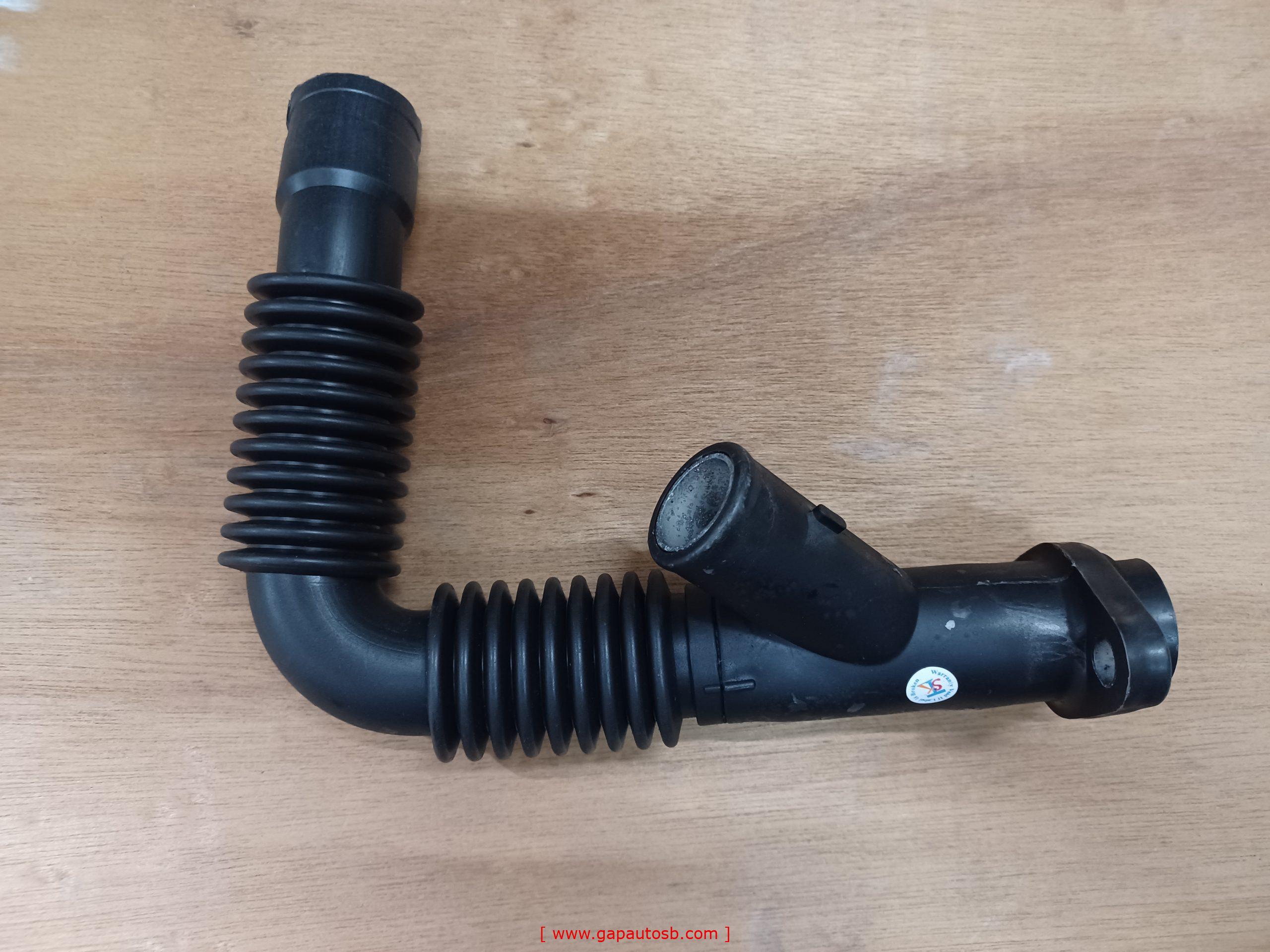 20440384 VOLVO FM FH OIL FILLER PIPE LOWER