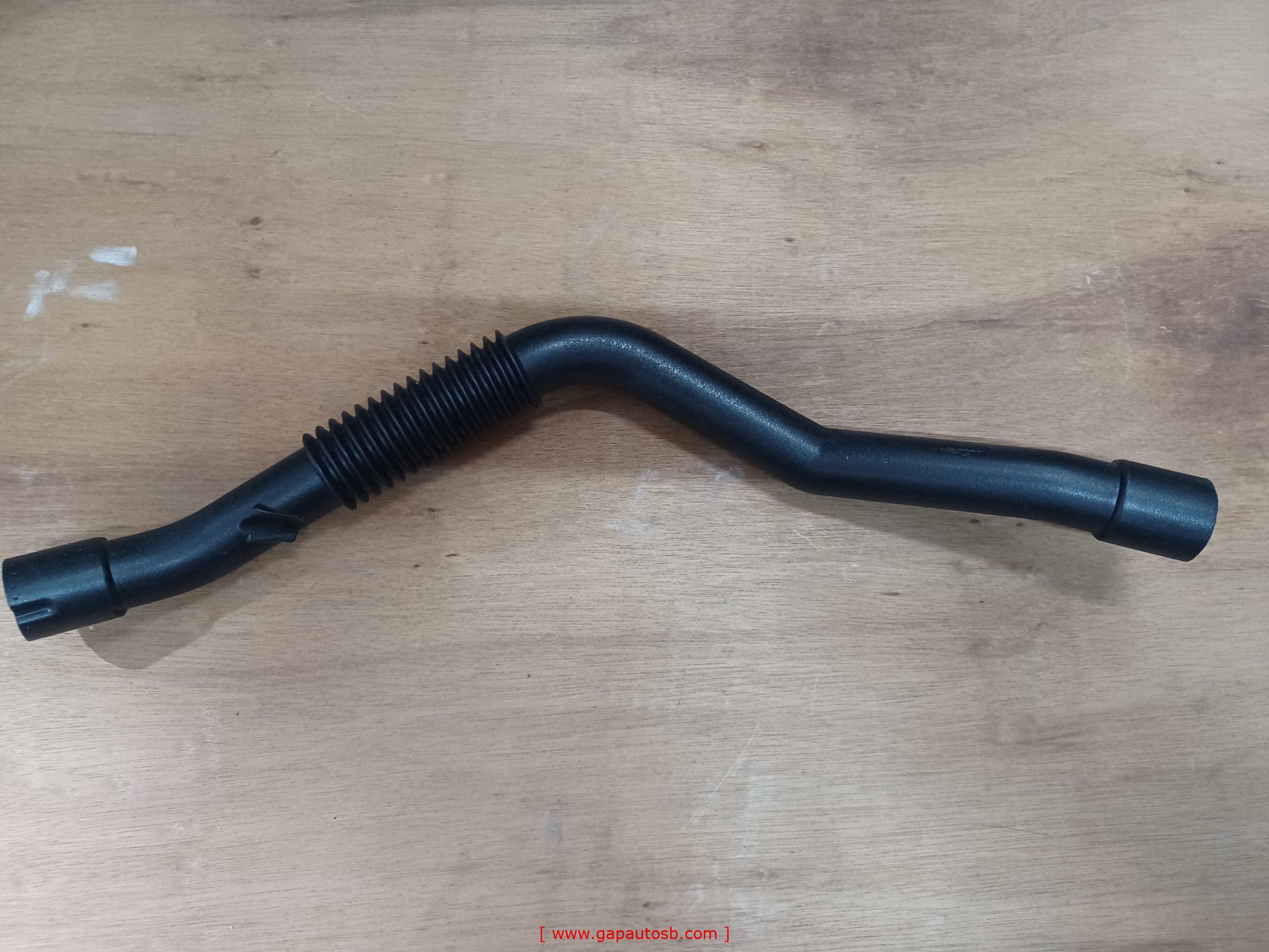 20556411 VOLVO FM13 FM11 D11 D13 OIL FILLER PIPE