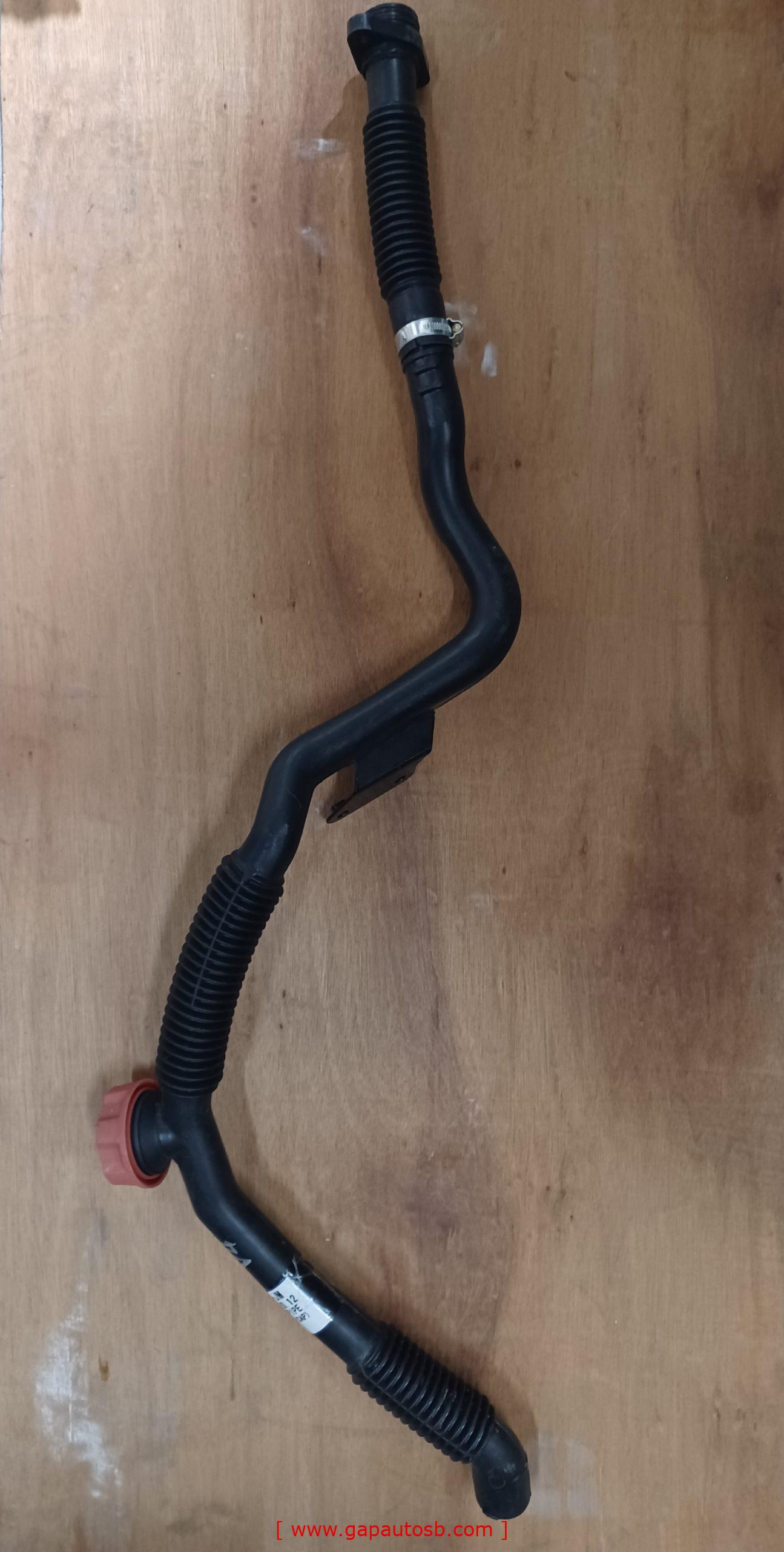 22285170 VOLVO FM11 FM13 FM4 LOWER OIL FILLER PIPE