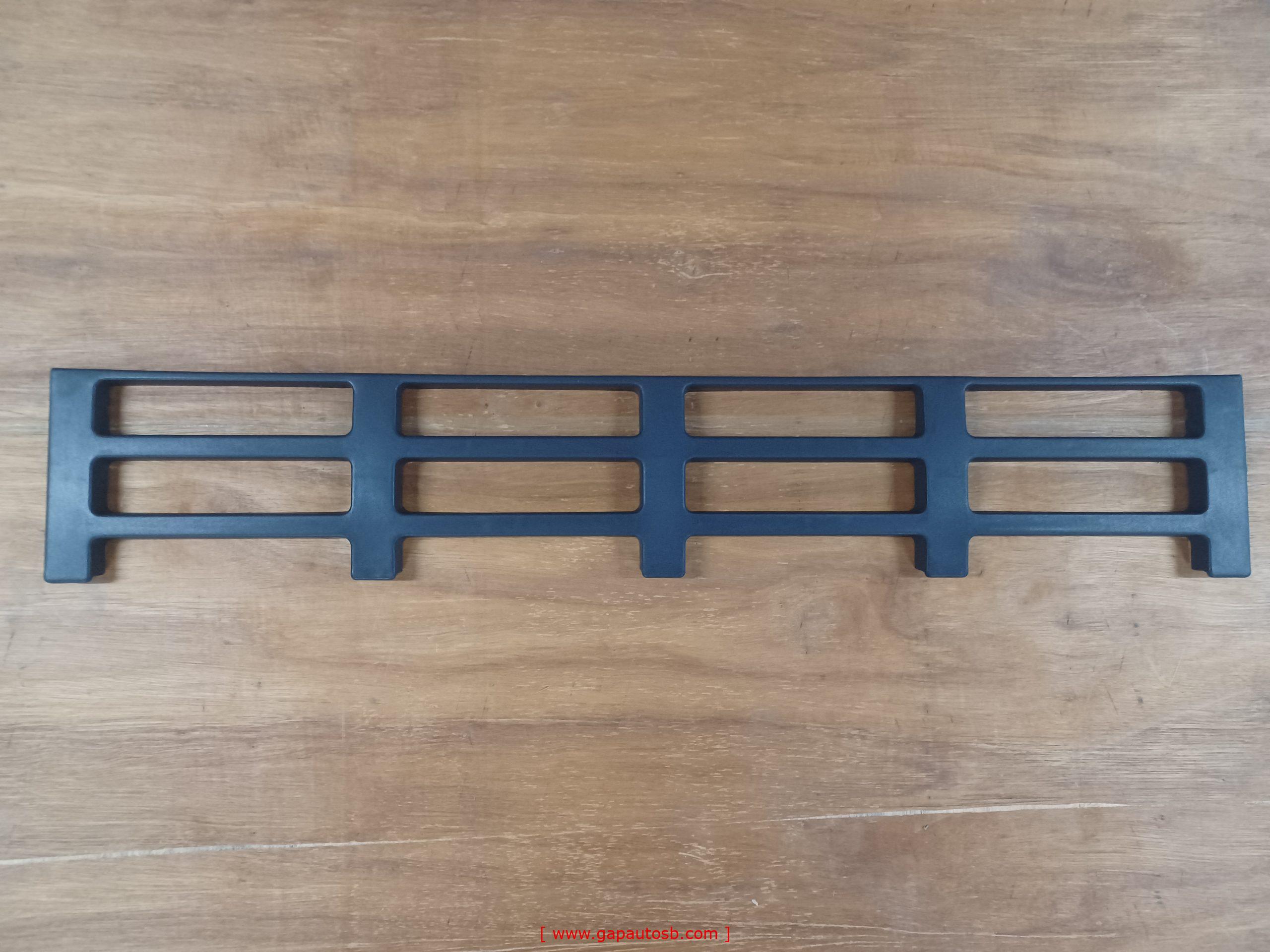 20409818 VOLVO FM12 V2 FRONT UPPER GRILLE NET LOWER