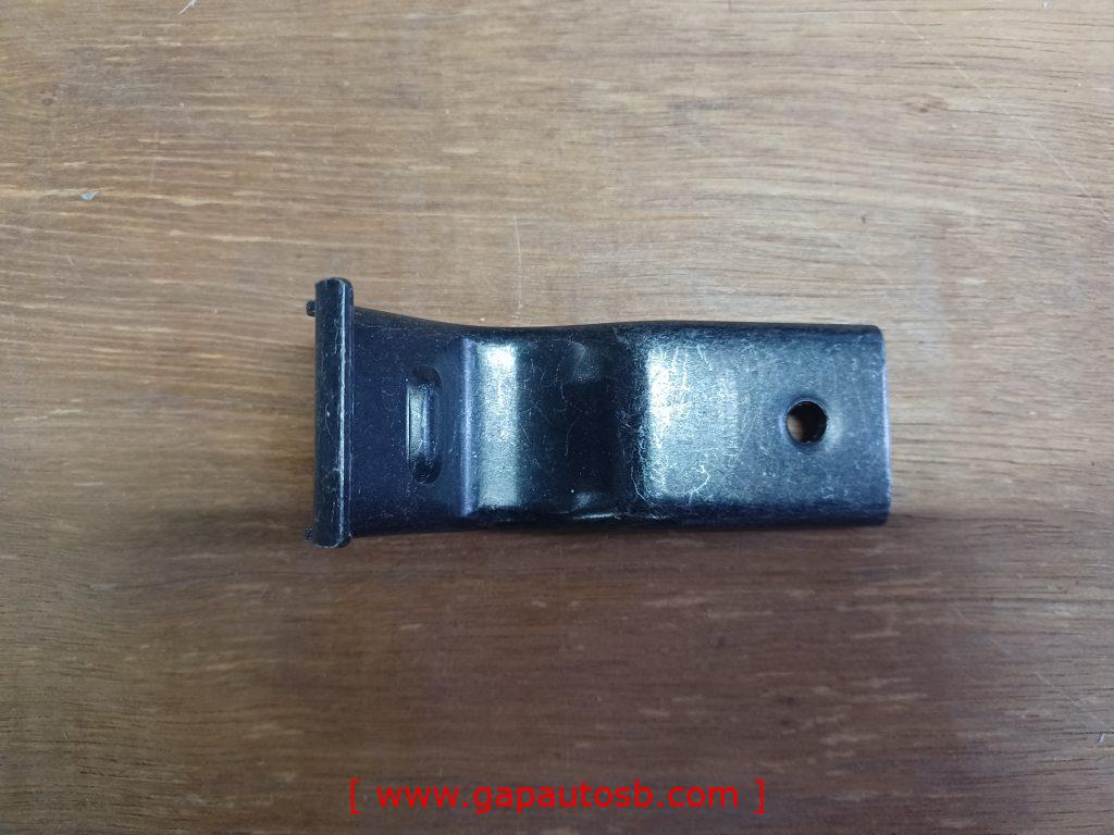 21094433 VOLVO FM11 FM13 FRONT AND REAR MUDGUARD BRACKET GENUINE 2 20230327 095739