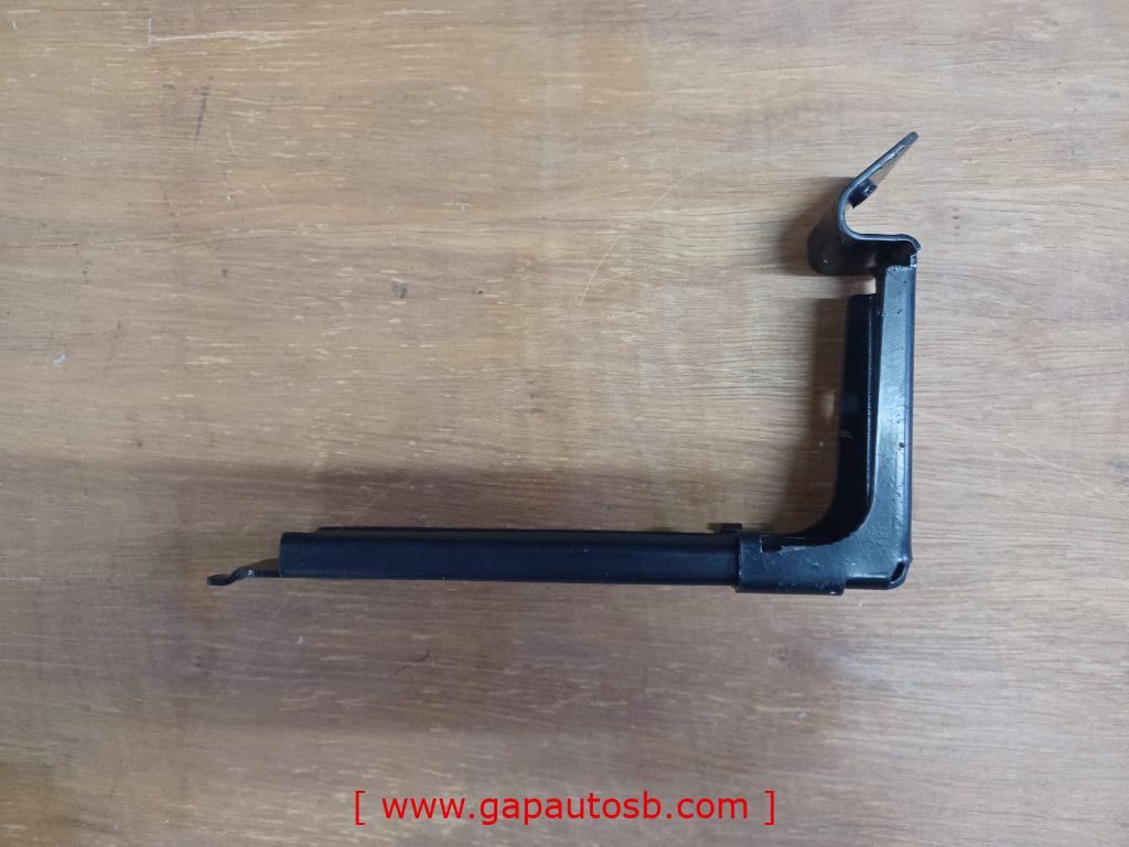 21094456 VOLVO FM11 FM13 MUDGUARD BRACKET L SHAPE 1 20230327 100325