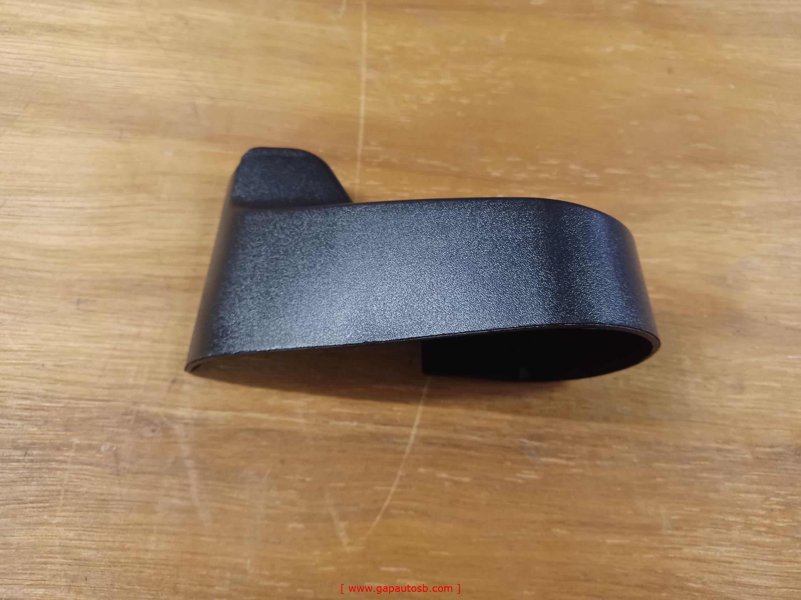 20455993 VOLVO FM11 FM12 V2 FM13 MIRROR ARM BRACKET COVER RH