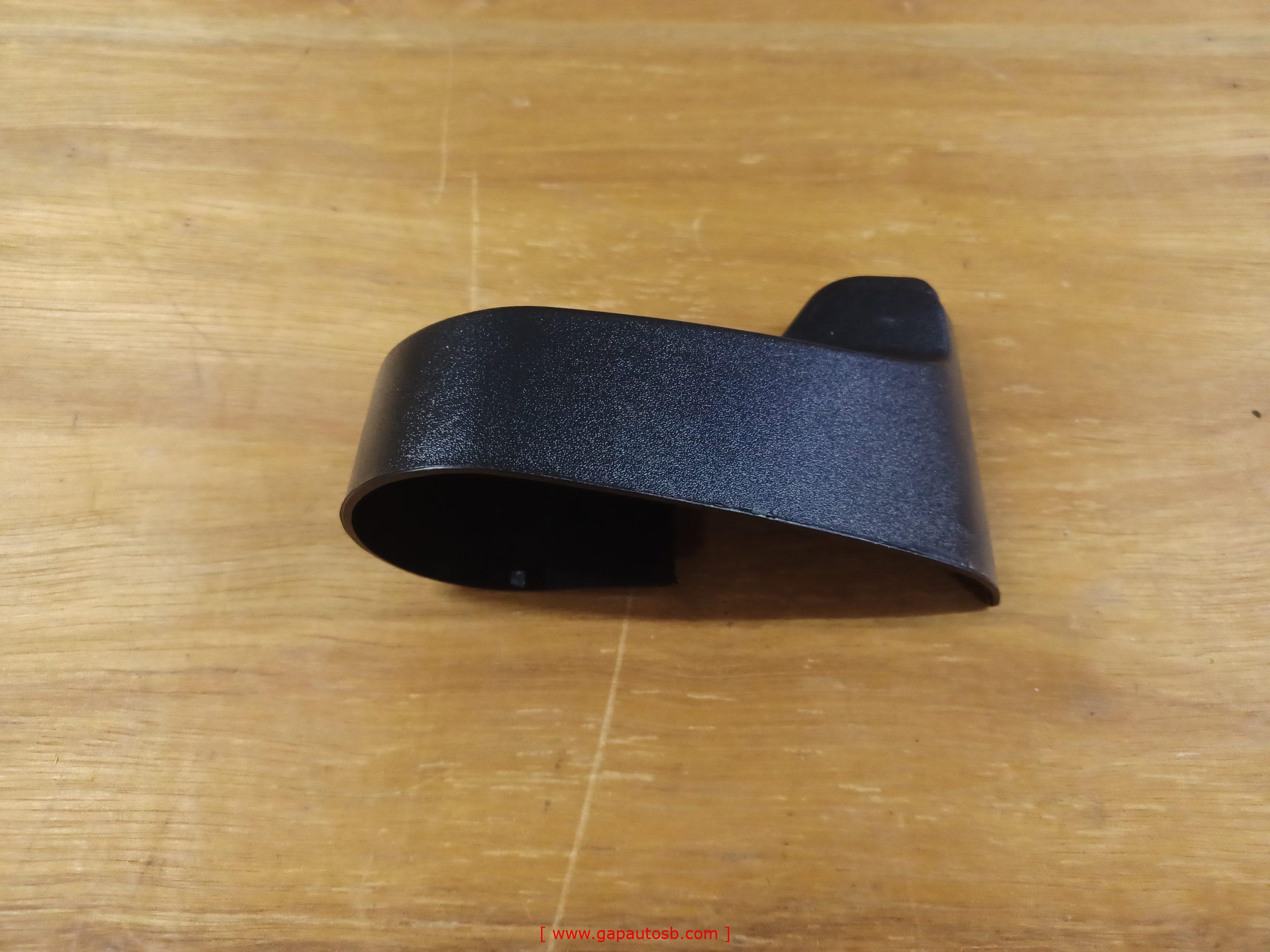 20455992 VOLVO FM11 FM12 V2 FM13 MIRROR ARM BRACKET COVER LH