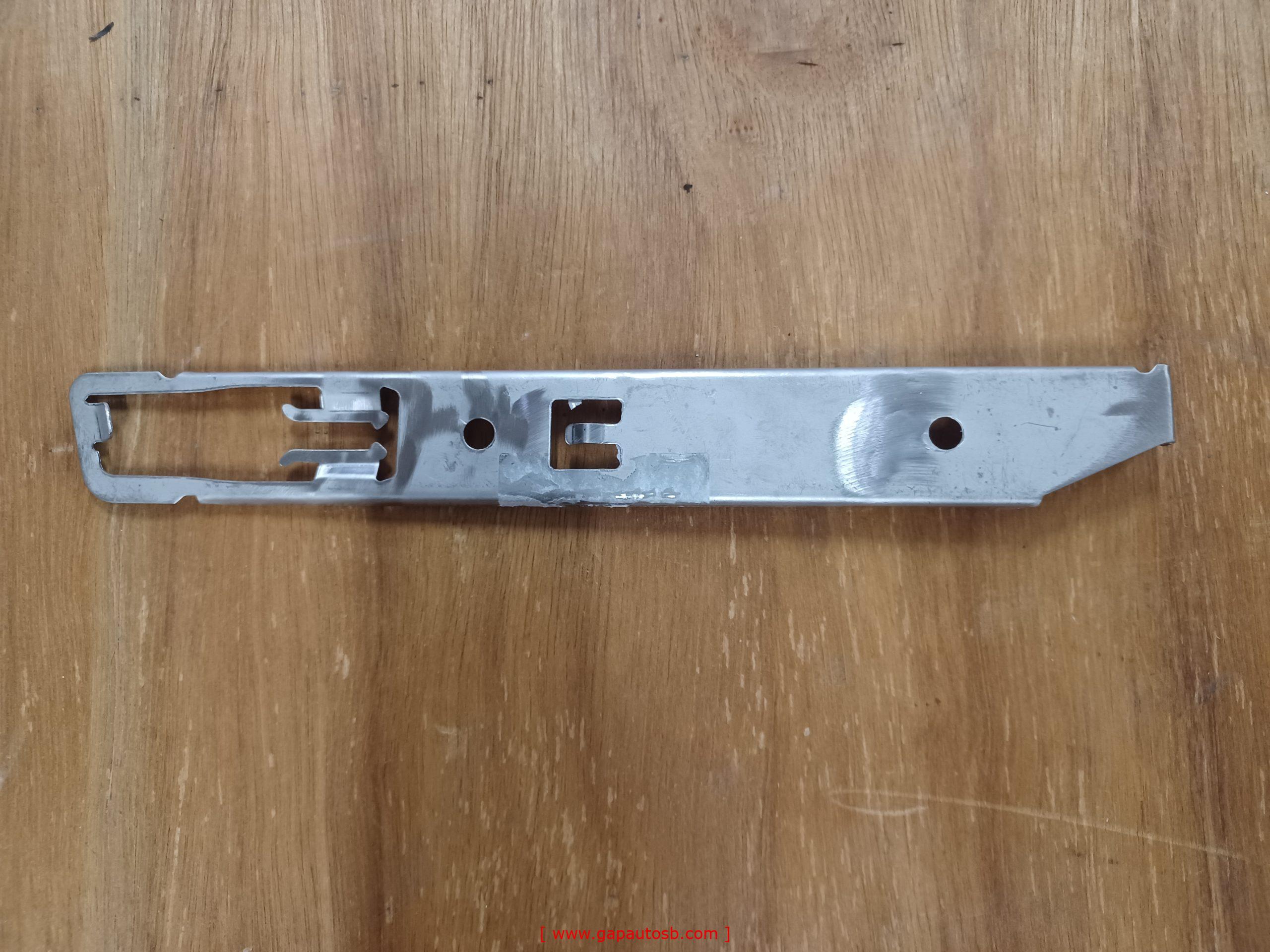 82074997 VOLVO FM11 FM13 HEAD LAMP HOUSING IRON PLATE RH