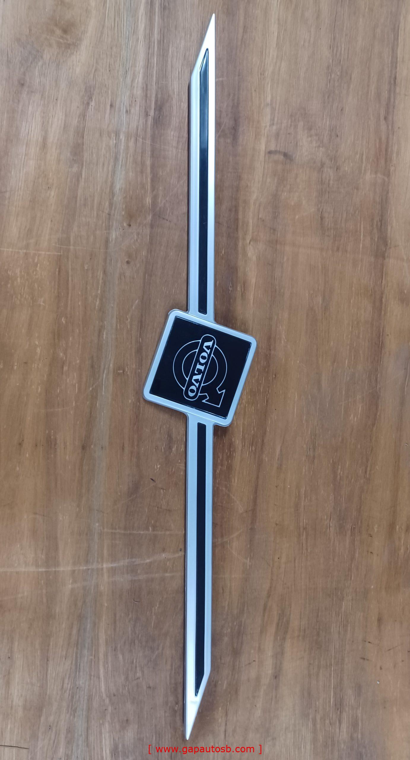 3092884 VOLVO FM10 FM12 FRONT LOGO 36″