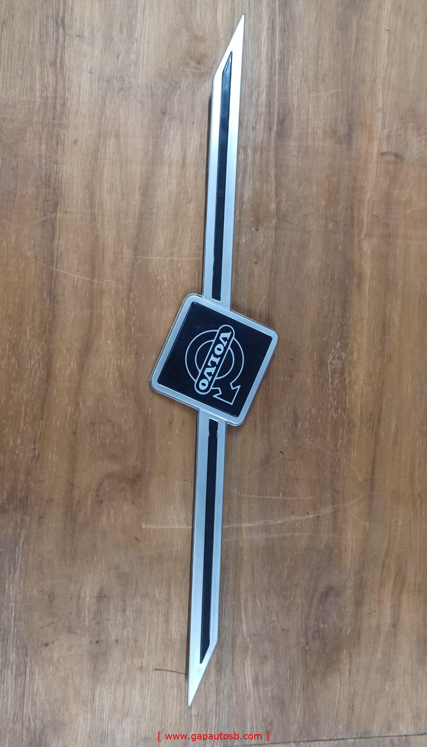 20360567 VOLVO FH12 LOGO FRONT GRILLE 37″