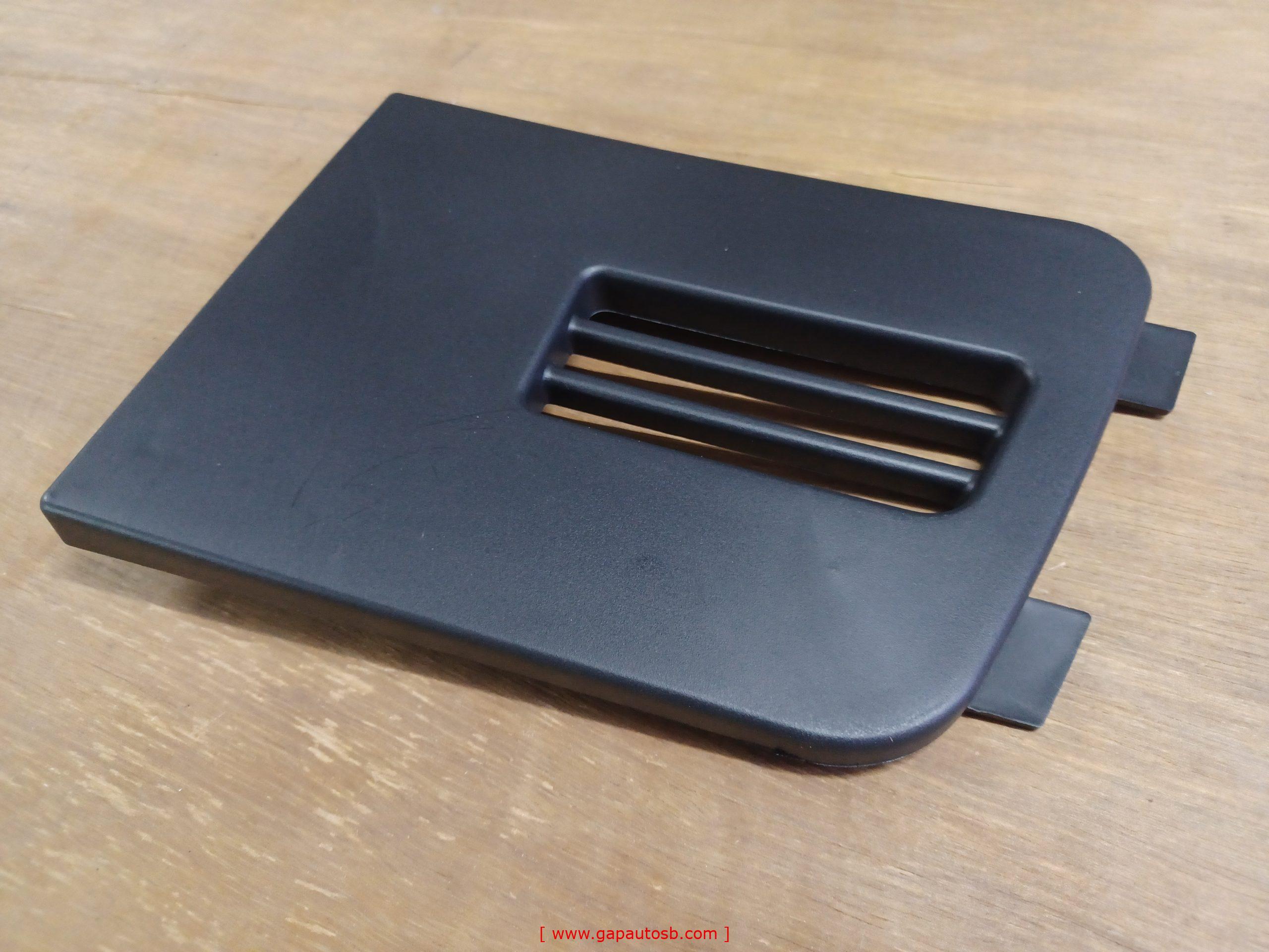 3175545 VOLVO FM12 V2 FRONT UPPER GRILLE COVER LH