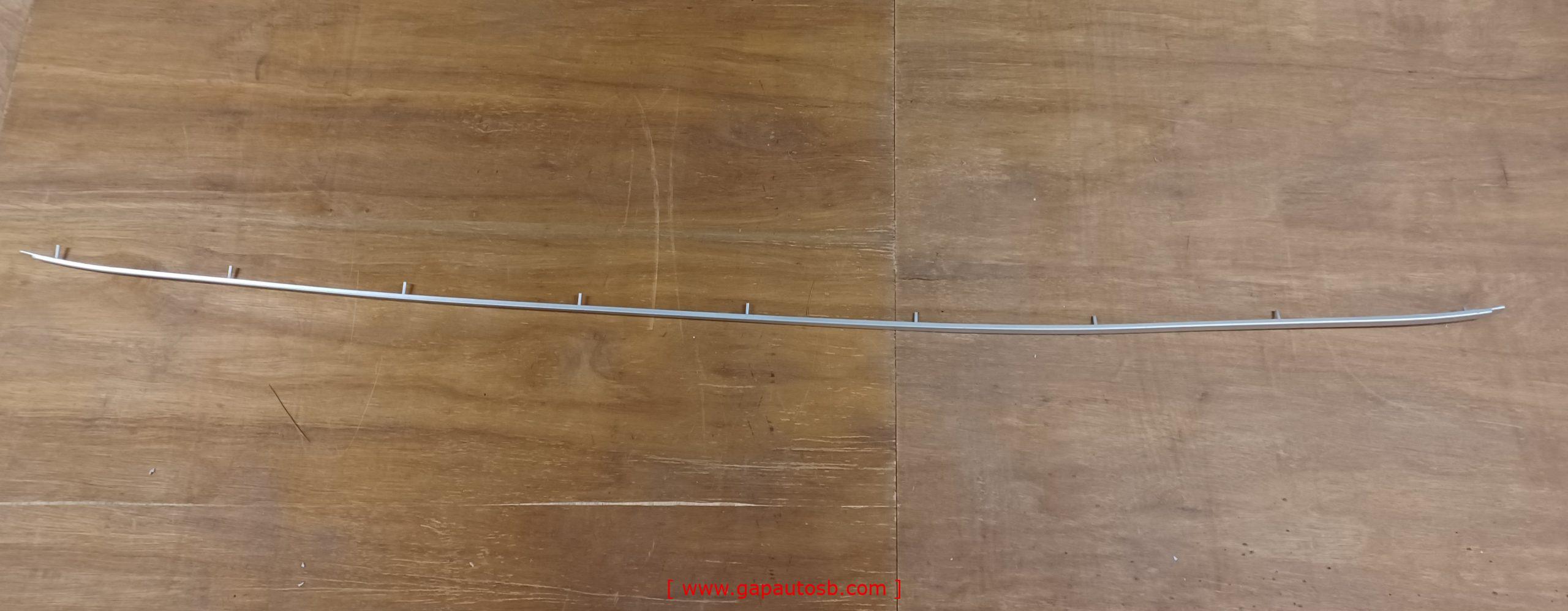 8144525 VOLVO FM12 V1 LOWER GRILLE CHROME GARNISH