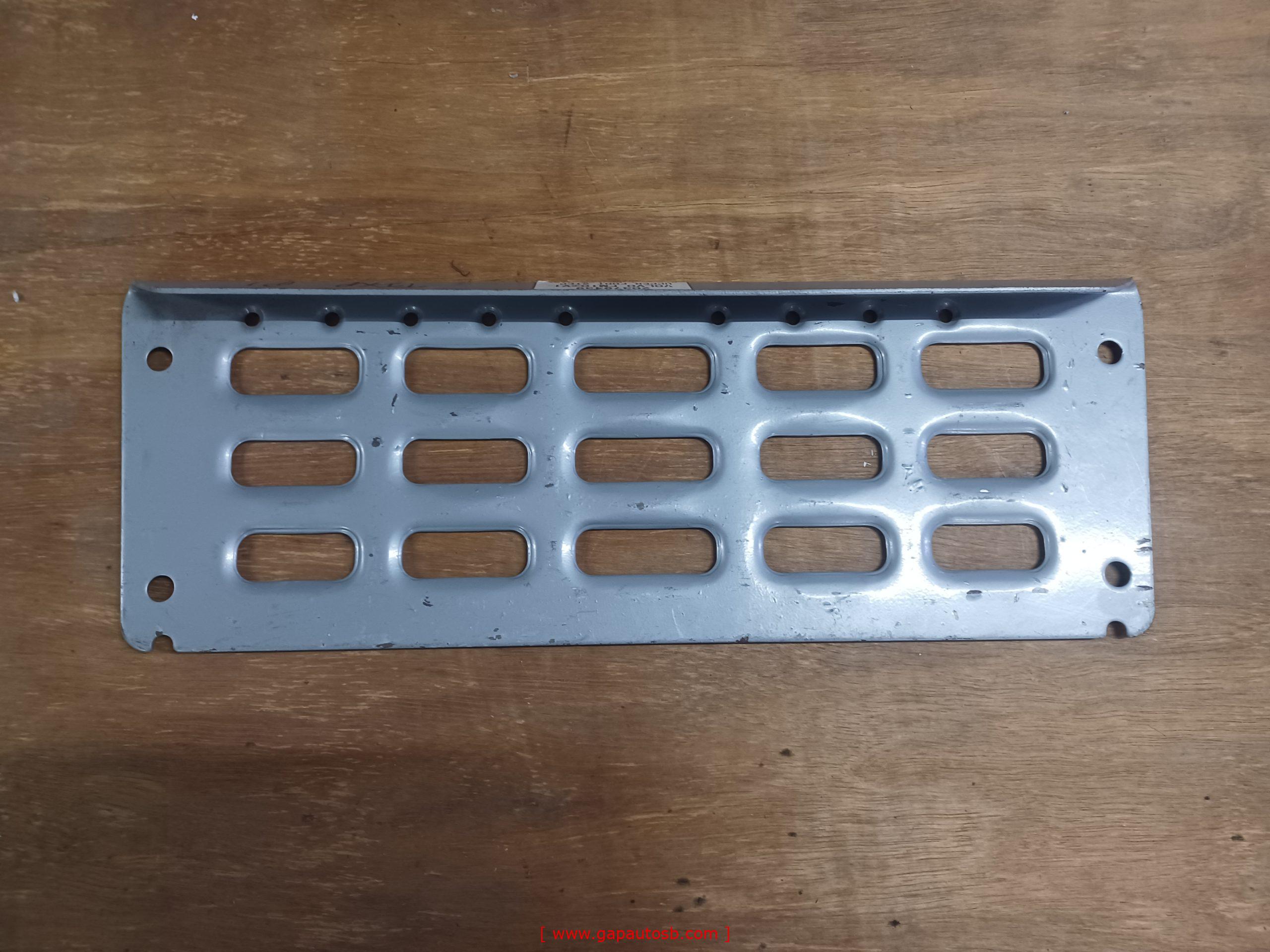 20379439 VOLVO FH12 FH16 UPPER FOOT STEP IRON LONG