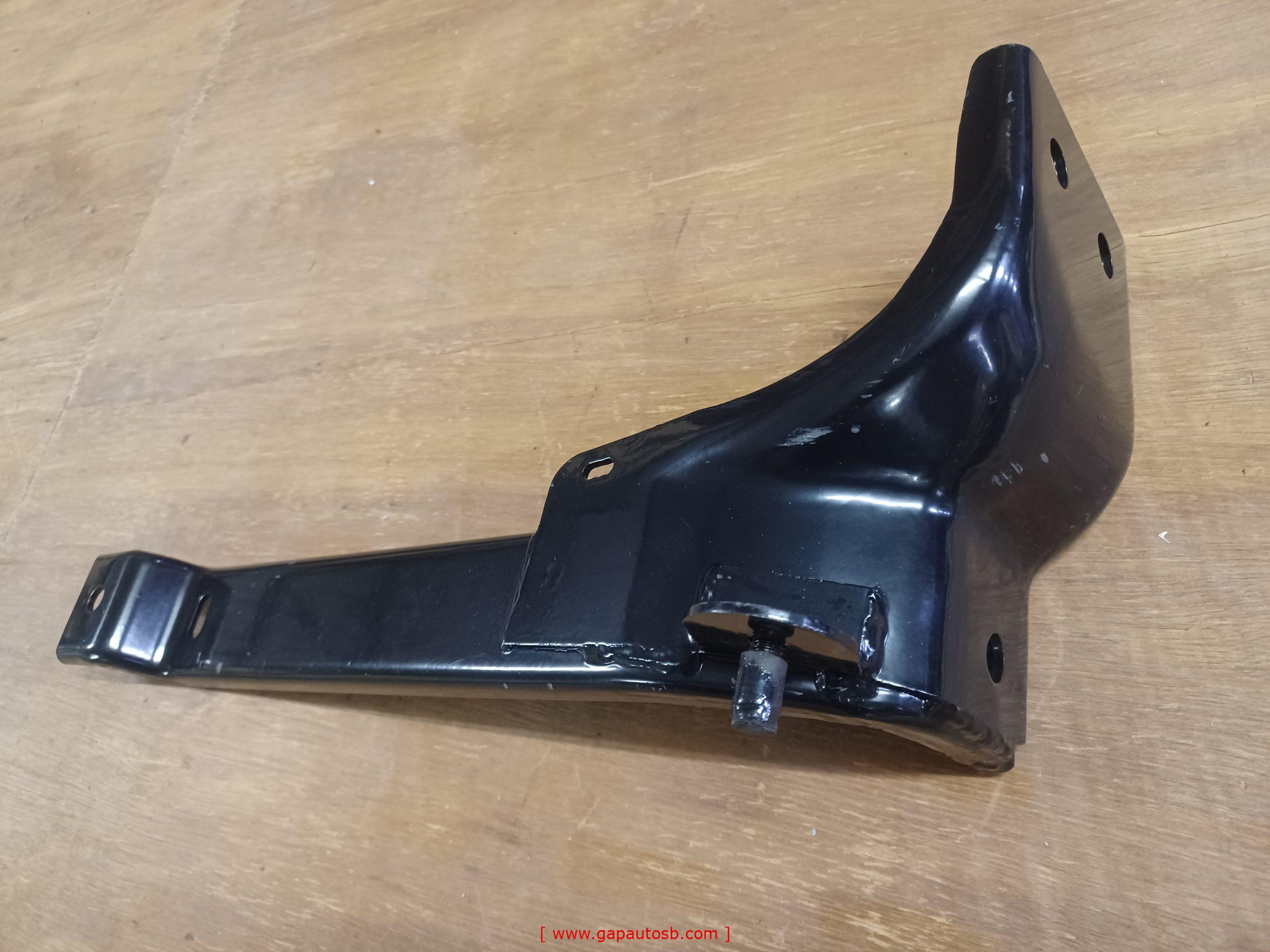 20502235 VOLVO FM12 V2 FRONT STEP BRACKET LH