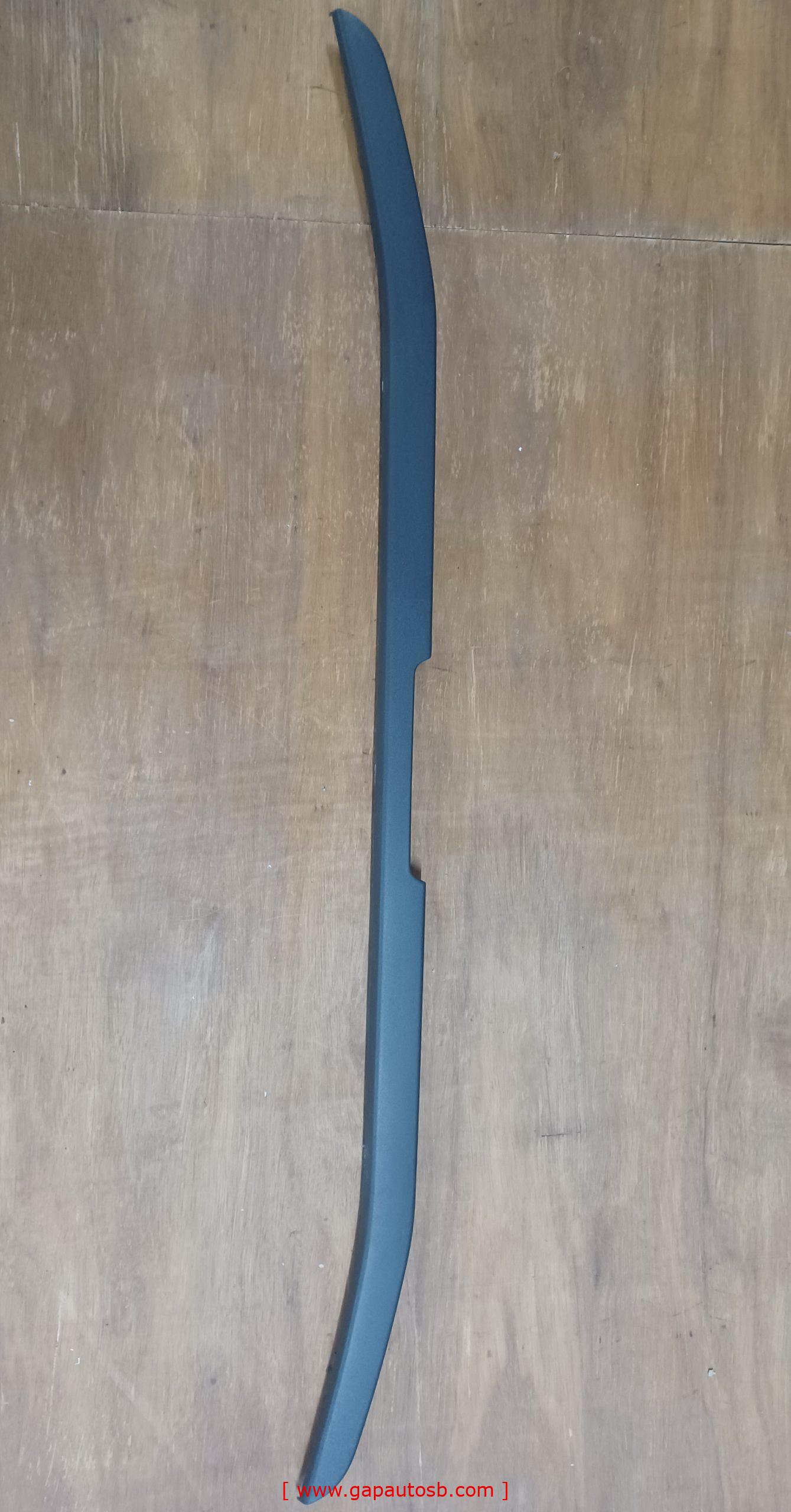 82455156 VOLVO FM4 V4 LOWER GRILLE GARNISH LINING (LOWER 2)