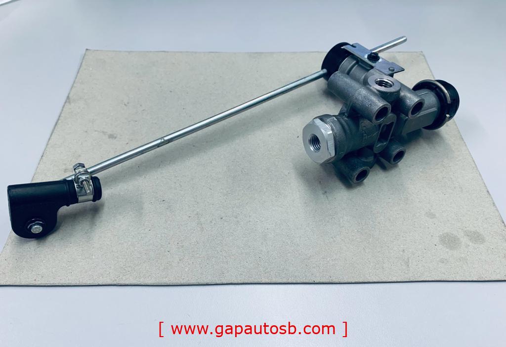 Universal Parts 4 4640060020 TRAILER LEVELING VALVE WITH ROD (4 HOLE) WABCO