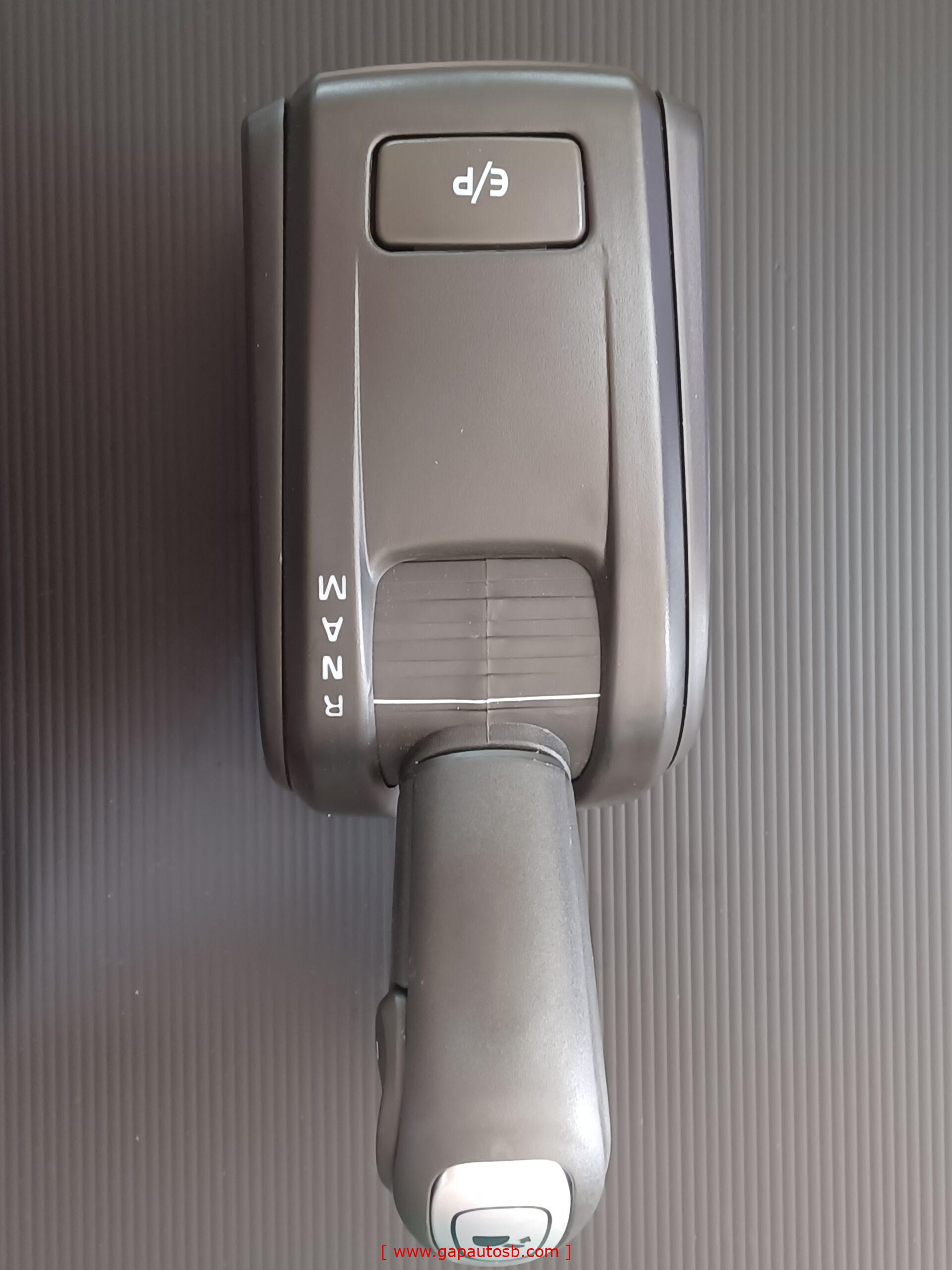 VOLVO FM4 FH4 GEAR KNOB 3 PIN SMALL SOCKET 22647976