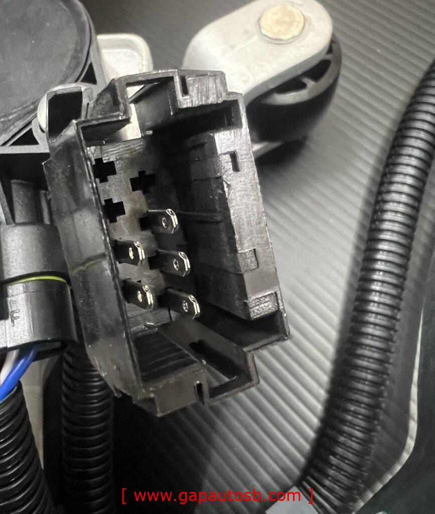 VOLVO B11R ACCELERATION PEDAL ASSY 23260897 5 IMG 5147