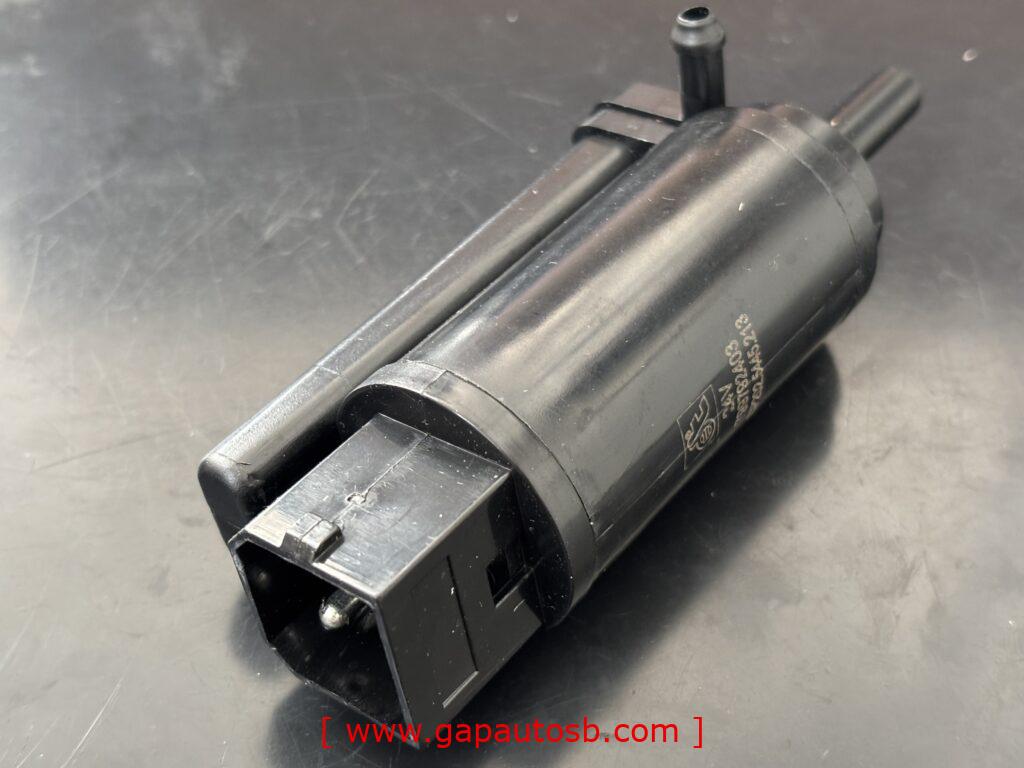 Fl10/fm12 wiper pump washer 3 pin 1 pipe dt 2.25213/8189171 1 IMG 8057