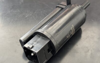 Fl10/fm12 wiper pump washer 3 pin 1 pipe dt 2.25213/8189171