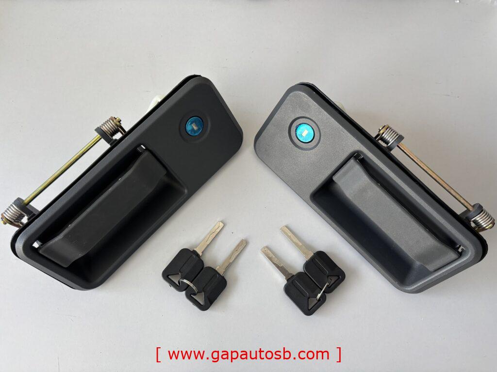 Volvo fm/fh door outer handle with key dt 2.72118 (20398467) rh /2.72117 (20398466) lh 1 IMG 9224