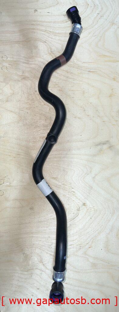 VOLVO FM4/FH4 Oil cooler gearbox hose 21743993 2 IMG 6070