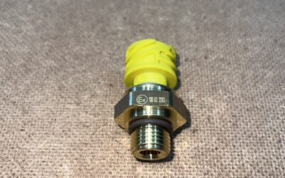 VOLVO FM400 OIL PRESSURE SENSOR 4pin 21634017