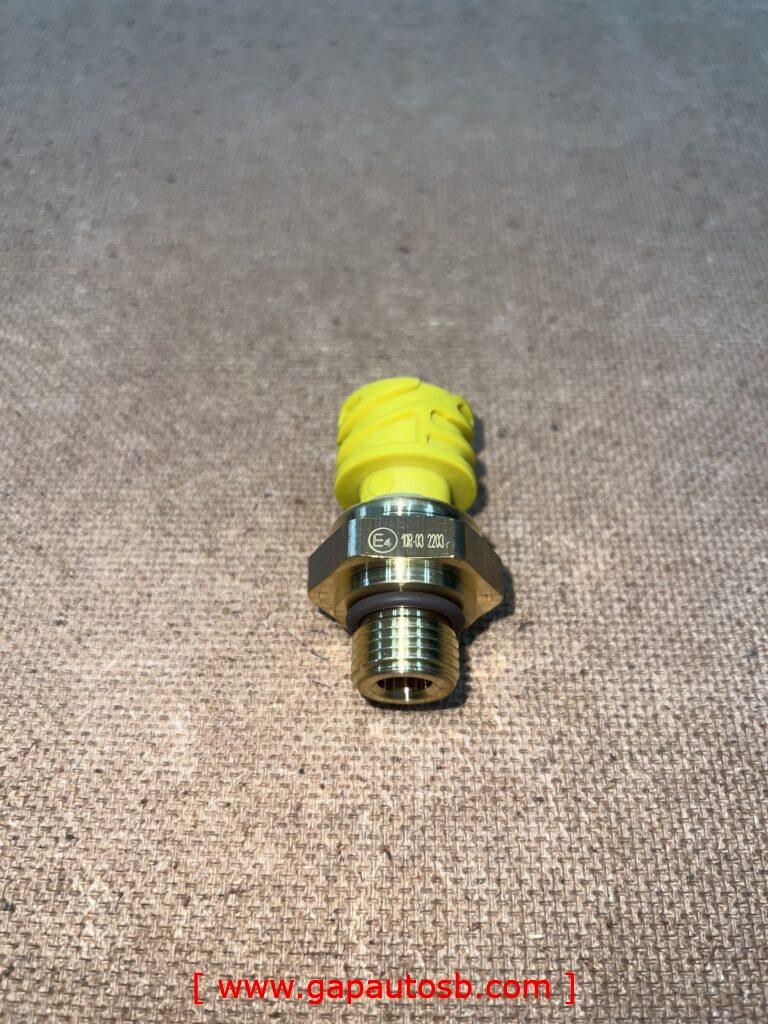 VOLVO FM400 OIL PRESSURE SENSOR 4pin 21634017 1 IMG 6139