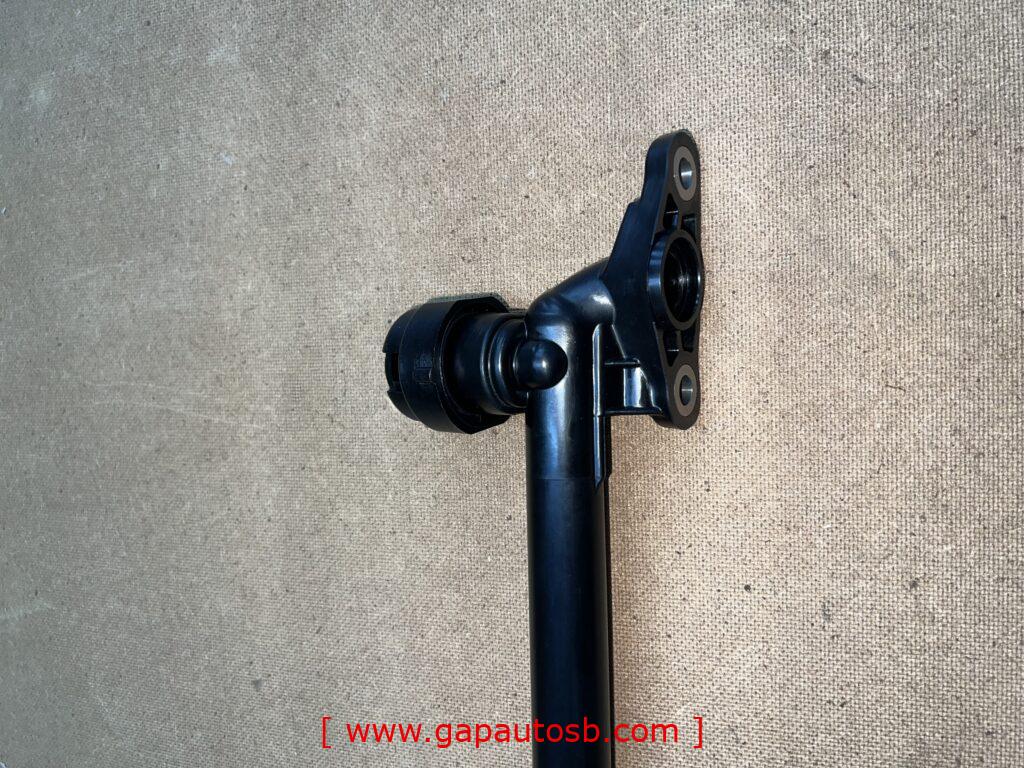 FM11/FM4 OIL PUMP PIPE VALVE HOUSING 23804500 3 IMG 6167