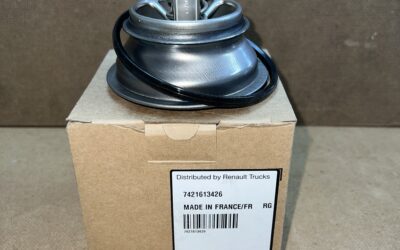 VOLVO FM13 THERMOSTAT GENUINE 21613426