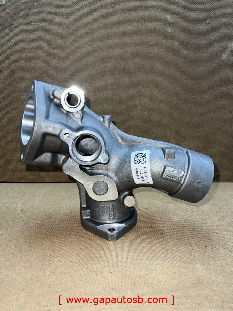 VOLVO FM12/FM13/FM4/FH4 COOLANT PIPE genuine 22531013 1 IMG 6176