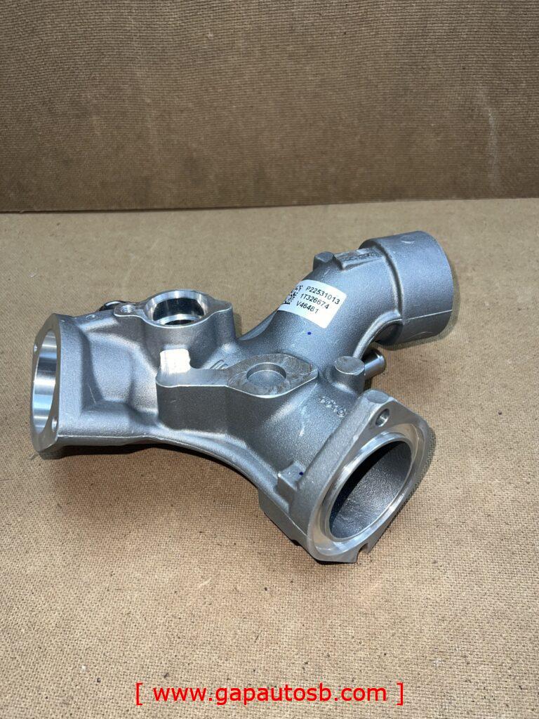 VOLVO FM12/FM13/FM4/FH4 COOLANT PIPE genuine 22531013 3 IMG 6178