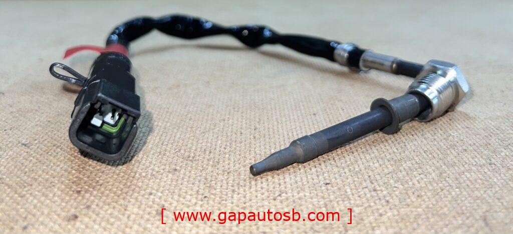 VOLVO FM4 EXHAUST GAS TEMPERATURE SENSOR 2PIN GENUINE 22035664 3 IMG 6190