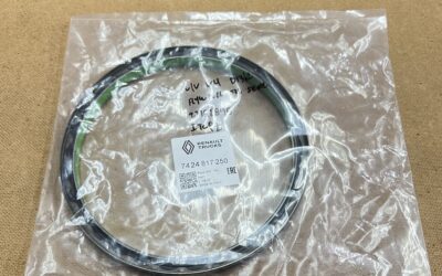 VOLVO fmv4 D13K FLYWHEEL OIL SEAL GENUINE 24817250/22181895