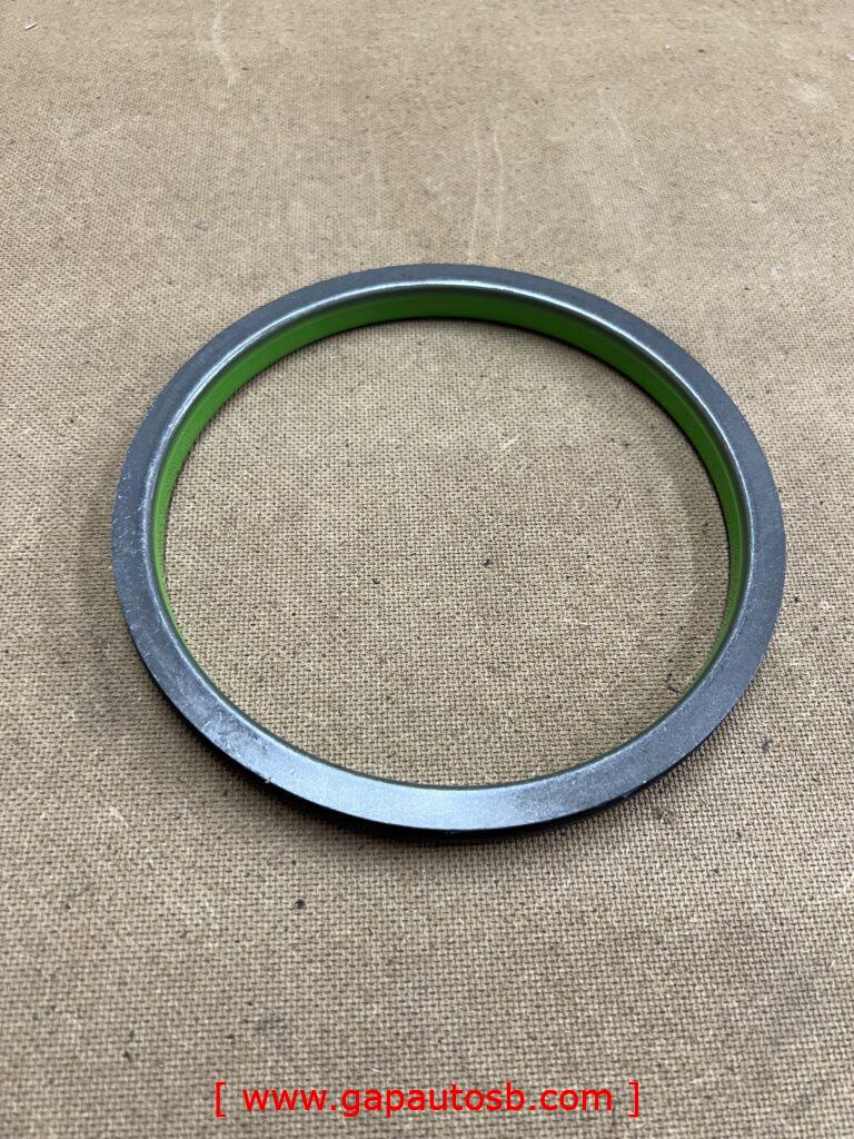 VOLVO fmv4 D13K FLYWHEEL OIL SEAL GENUINE 24817250/22181895 3 IMG 6198