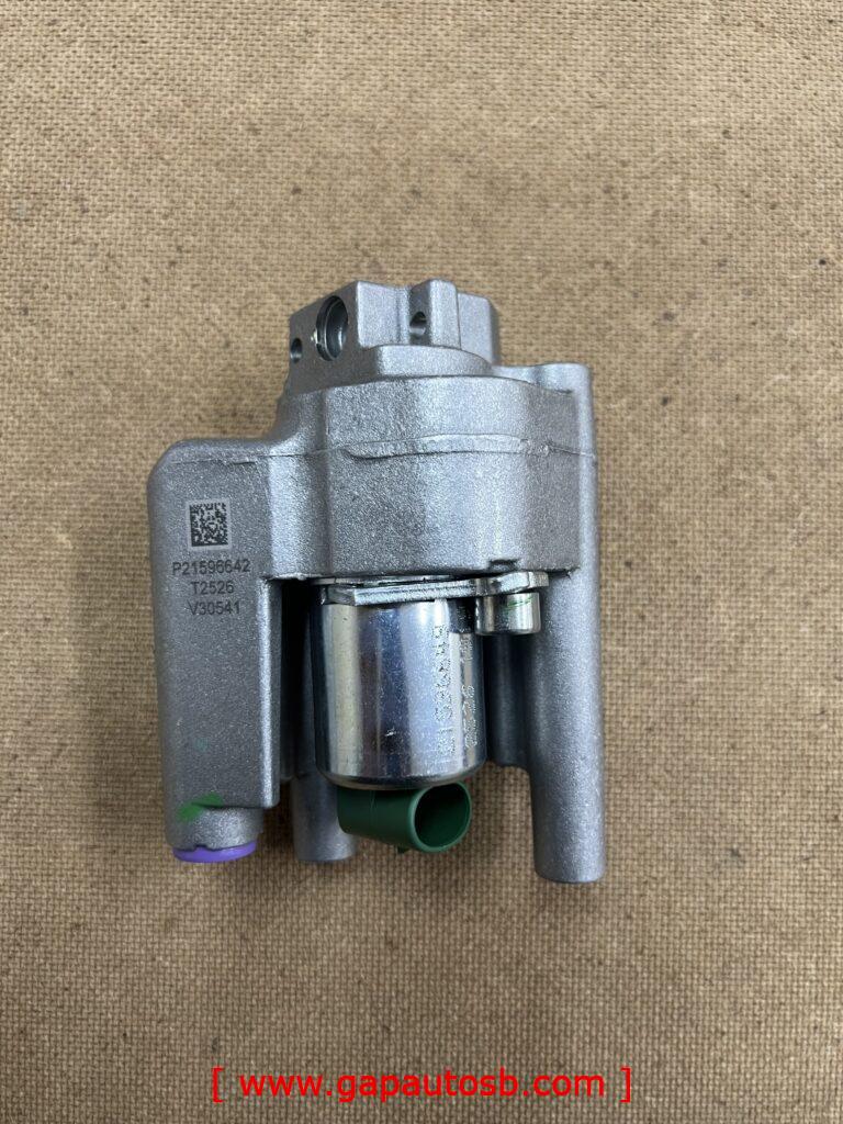 FM400 / FM4 ENGINE BRAKE VALVE GENUINE 21596642 1 IMG 6215