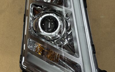 VOLVO FM FH V4 HEAD LAMP projector type genuine 13pin 24159379 RH