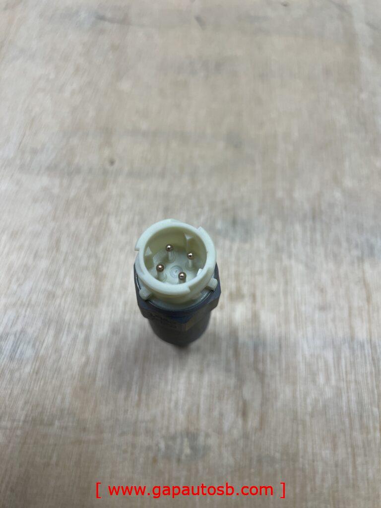 SCANIA P SERIES SPEED SENSOR VDO 4 Pin ROUND 2989968 2 IMG 0802