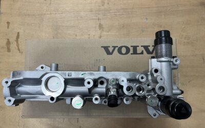 VOLVO OIL FILTER HOUSING 3 FILTER 22998424